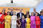 Gençlik ve Spor Bakanı Akif Çağatay Kılıç , Konya Kent Meydanı'nda yapılan 8. Uluslararası Öğrenci Buluşması'na katıldı.