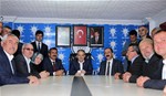 Gençlik ve Spor Bakanı Akif Çağatay Kılıç, Samsun'un Asarcık İlçesi Ak Parti Seçim Koordinasyon Merkezi'ni ziyaret etti.