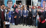 Gençlik ve Spor Bakanı Akif Çağatay Kılıç, Samsun'un Asarcık İlçesi Ak Parti Seçim Koordinasyon Merkezi'ni ziyaret etti.