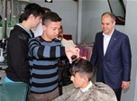 Gençlik ve Spor Bakanı Akif Çağatay Kılıç, Samsun'un Asarcık İlçesi'nde esnaf ziyaretinde bulundu.