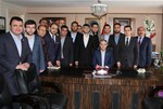 Gençlik ve Spor Bakanı Akif Çağatay Kılıç, Sivas Ak Parti İl Başkanlığı'ni ziyaret etti.