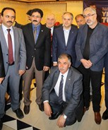 Gençlik ve Spor Bakanı Akif Çağatay Kılıç, Sivas Öğretmenevi'nde STK Başkanları ile öğle yemeğinde bir araya geldi.