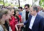 Gençlik ve Spor Bakanı Akif Çağatay Kılıç, Samsun Terme ilçesinde hemşehrileri ile sohbet etti.