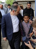 Gençlik ve Spor Bakanı Akif Çağatay Kılıç, Samsun Terme ilçesinde hemşehrileri ile sohbet etti.