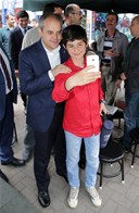 Gençlik ve Spor Bakanı Akif Çağatay Kılıç, Samsun Terme ilçesinde hemşehrileri ile sohbet etti.
