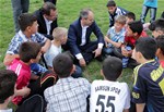 Gençlik ve Spor Bakanı Akif Çağatay Kılıç, Samsun Terme ilçesinde hemşehrileri ile sohbet etti.
