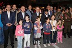 Gençlik ve Spor Bakanı Akif Çağatay Kılıç, Samsun'da düzenlenen Gençlik Festivali ve Fener Alayı Yürüyüşüne katıldı.