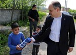 Gençlik ve Spor Bakanı Akif Çağatay Kılıç, Samsun'un Ondokuzmayıs İlçesi'nin köylerini ziyaret etti.