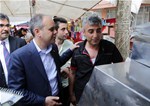Gençlik ve Spor Bakanı Akif Çağatay Kılıç, Samsun'un İlyasköy Mahallesi'nde pazar esnafını ziyaret etti.