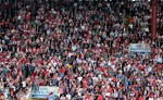 Gençlik ve Spor Bakanı Akif Çağatay Kılıç, Samsunspor ile Denizlispor takımları arasında oynanan futbol karşılaşmasını izledi.