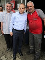 Gençlik ve Spor Bakanı Akif Çağatay Kılıç, Samsun Tekkeköy esnafını ziyaret etti.