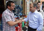 Gençlik ve Spor Bakanı Akif Çağatay Kılıç, Samsun Tekkeköy esnafını ziyaret etti.