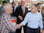 Gençlik ve Spor Bakanı Akif Çağatay Kılıç, Samsun Tekkeköy esnafını ziyaret etti.