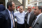 Gençlik ve Spor Bakanı Akif Çağatay Kılıç, Samsun'un Vezirköprü İlçesi Havza Caddesi esnafını ziyaret etti.