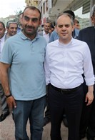 Gençlik ve Spor Bakanı Akif Çağatay Kılıç, Samsun'un Vezirköprü İlçesi Havza Caddesi esnafını ziyaret etti.