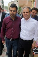 Gençlik ve Spor Bakanı Akif Çağatay Kılıç, Samsun'un Vezirköprü İlçesi Havza Caddesi esnafını ziyaret etti.