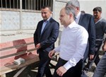 Gençlik ve Spor Bakanı Akif Çağatay Kılıç, Samsun'un Vezirköprü İlçesi Oymaağaç ve Türkmen Mahalleri'ni ziyaret etti.
