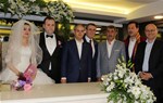 Gençlik ve Spor Bakanı Akif Çağatay Kılıç, Bulut ve Gürtaş Aileleri tarafından düzenlenen Emine Hanım ve Köksal Bey'in nikah törenine katıldı.