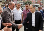 Gençlik ve Spor Bakanı Akif Çağatay Kılıç, Ak Parti Salıpazarı İlçe Başkanlığı'nı ziyaret etti.