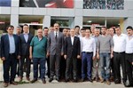 Gençlik ve Spor Bakanı Akif Çağatay Kılıç, Ak Parti Ayvacık İlçe Başkanlığı'nı ziyaret etti.