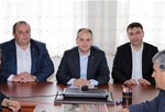 Gençlik ve Spor Bakanı Akif Çağatay Kılıç, Ak Parti Ladik İlçe Başkanlığı'nı ziyaret etti.