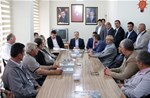 Gençlik ve Spor Bakanı Akif Çağatay Kılıç, Ak Parti Kavak İlçe Başkanlığı'nı ziyaret etti.