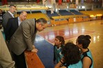 Gençlik ve Spor Bakanı Akif Çağatay Kılıç, Kırıkkale 17 Ağustos Spor Salonu'nda antrenman yapan sporcularla görüştü.