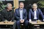 Gençlik ve Spor Bakanı Akif Çağatay Kılıç, bir dizi temas ve incelemelerde bulunmak üzere geldiği Mardin’de ilk olarak esnafı ziyaret etti. Mardin halkı ve esnafı Bakan Çağatay Kılıç'a yoğun ilgi göst