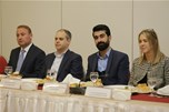 Bakan Çağatay Kılıç, bir dizi temas ve incelemelerde bulunmak üzere geldiği Mardin’de AK Parti Mardin Gençlik Kolları Başkanlığını ziyaret etti.