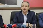Gençlik ve Spor Bakanı Akif Çağatay Kılıç, AK Parti Mardin İl Başkanlığı binasını ziyaret etti.