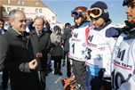 Başbakan Ahmet Davutoğlu, Gençlik ve Spor Bakanı Akif Çağatay Kılıç ile Bingöl’deki Haserek Kayak Merkezi’nin açılışını yaptı.