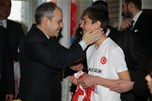 Gençlik ve Spor Bakanı Akif Çağatay Kılıç, “Geleceğe Kulaç Atıyoruz” projesi kapsamında  gerçekleştirilen sertifika törenine  katıldı.