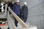 Bakan Çağatay Kılıç, İlkadım Gençlik Merkezi'nin inşaatını gezdi.