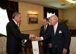 Başbakan Recep Tayyip Erdoğan ve Bakan Akif Çağatay Kılıç, 2014 FIFA Dünya Kupası'nda görev yapan milli hakem Cüneyt Çakır'ı Başbakanlık Merkez Bina’da kabul etti.